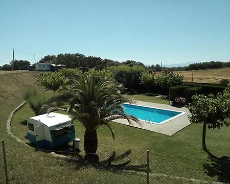 Camping L'hostalet Parque de Campismo Serrateix